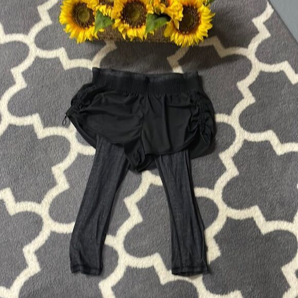 Athleta workout shorts with leggings attached - Picture 1 of 11